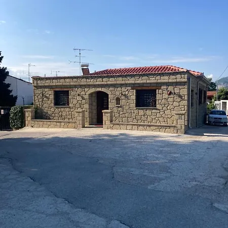 Patriko Villa Kalambaka Exterior photo